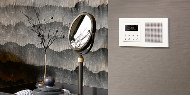 JUNG Smart Radio DAB+ bei Elektro Randlinger GmbH in Schnaitsee