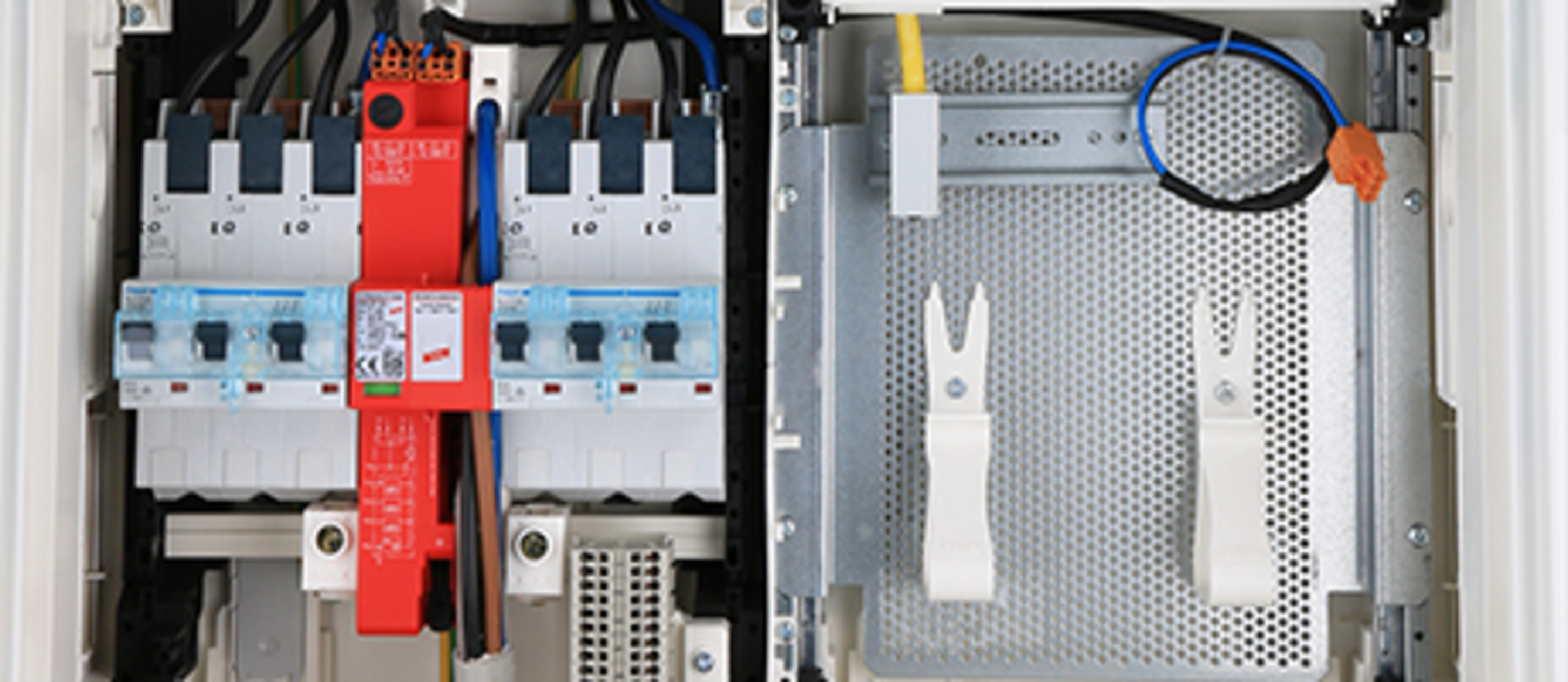 Hausanschluss, Zähler und Unterverteiler bei Elektro Randlinger GmbH in Schnaitsee