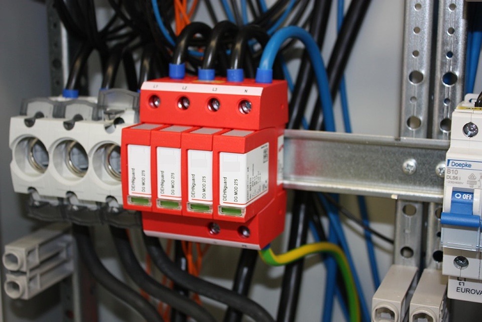 U berspannungsschutz bei Elektro Randlinger GmbH in Schnaitsee